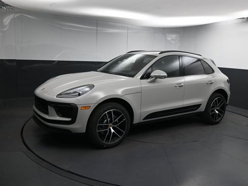 New 2026 Porsche Macan AWD/4WD image 1