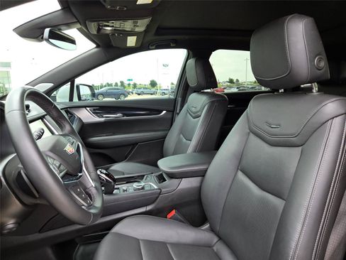 Used 2024 Cadillac XT5 Premium Luxury FWD image 28