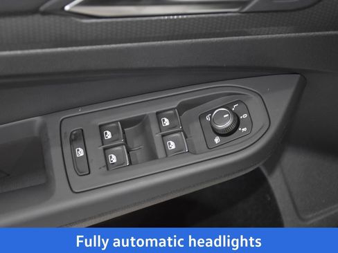 New 2024 Volkswagen GTI SE image 21