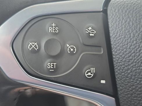 Used 2021 Chevrolet Traverse RS AWD/4WD image 25