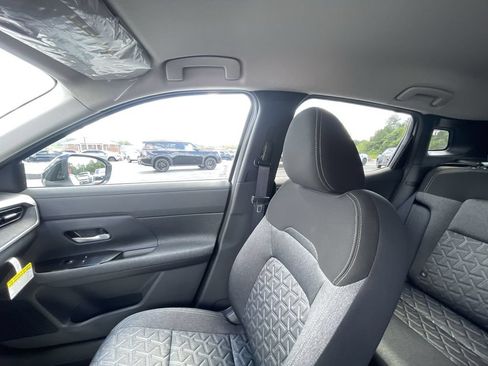 Used 2026 Nissan Kicks SV AWD/4WD image 11