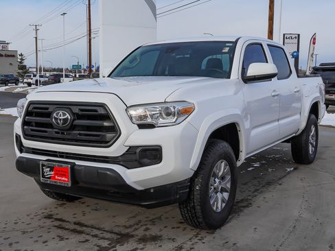 Used 2019 Toyota Tacoma SR5 image 4