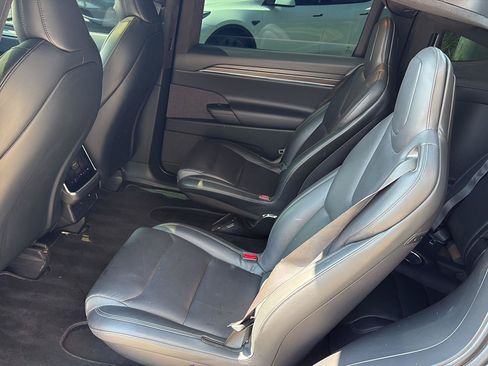 Used 2022 Tesla Model X AWD/4WD image 17