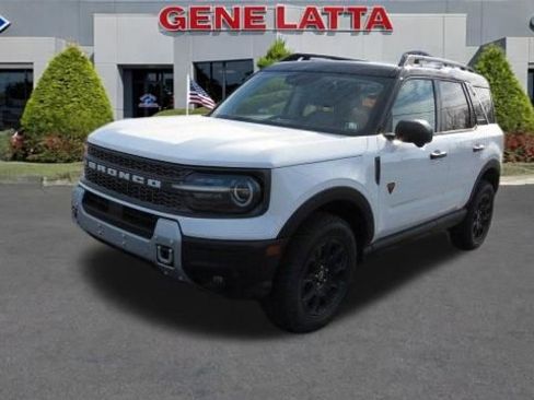 New 2025 Ford Bronco Sport Badlands w/ Badlands Tech Package AWD/4WD image 3