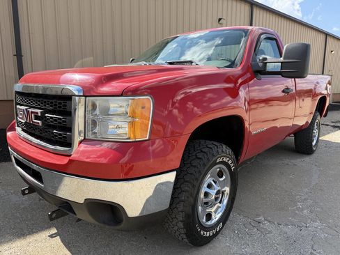 Used 2013 GMC Sierra 2500 W/T w/ Snow Plow Prep Package AWD/4WD image 1
