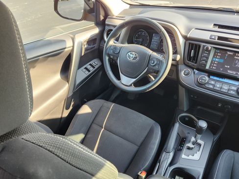 Used 2017 Toyota RAV4 XLE image 14