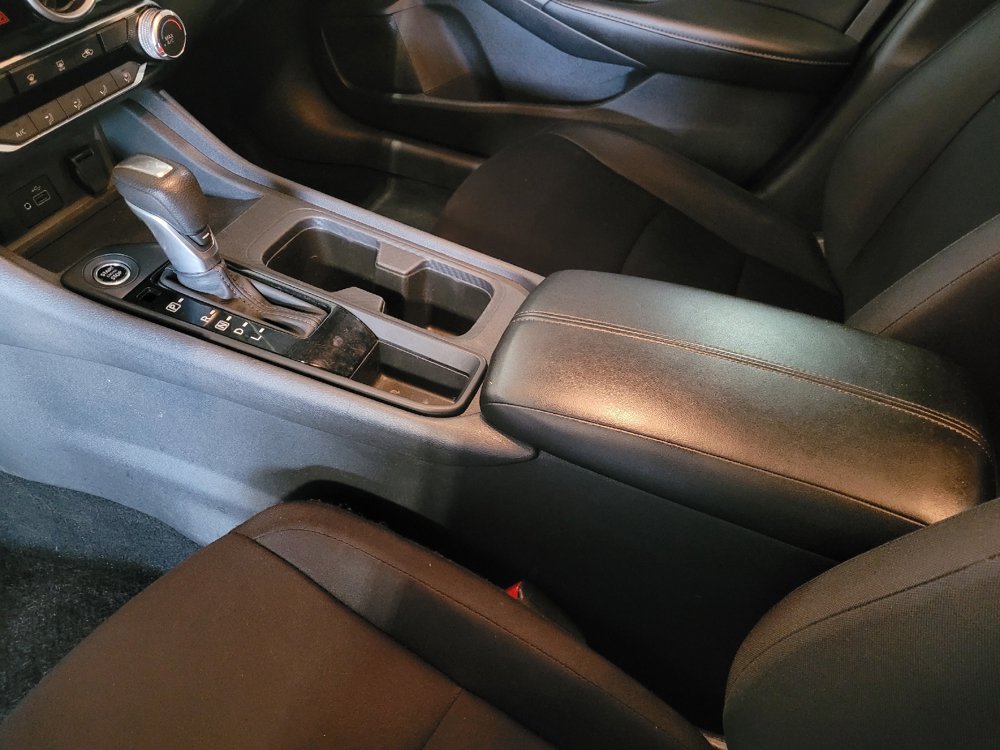 Used 2025 Nissan Sentra S FWD image 26