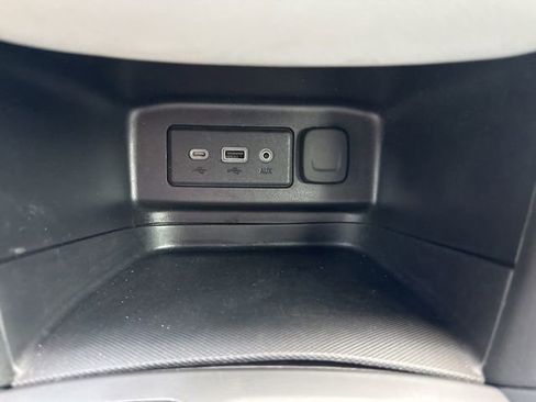 Used 2024 Chevrolet Equinox LS image 37