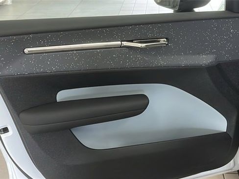 Certified 2025 Volvo EX30 Ultra image 9