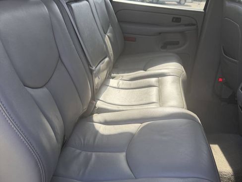 Used 2007 Chevrolet Silverado 2500 LT w/ Heavy-Duty Power Package AWD/4WD image 11