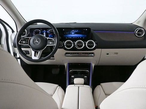 Used 2023 Mercedes-Benz GLA 250 GLA 250 image 17