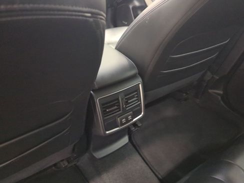 Used 2023 Subaru Forester Limited image 13