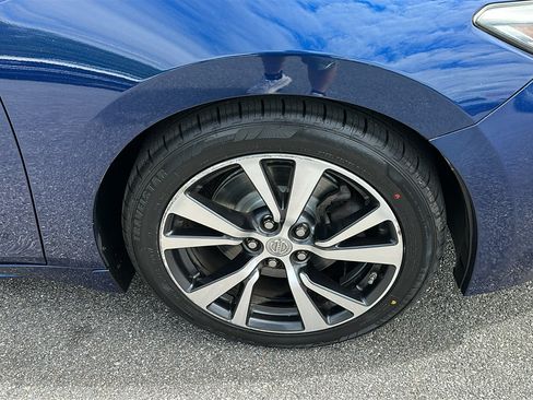 Used 2017 Nissan Maxima Platinum FWD image 9