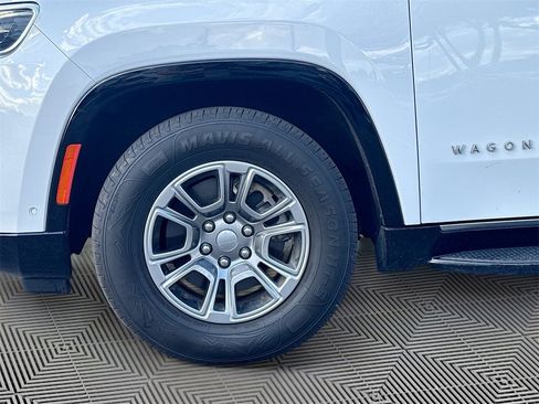 Used 2023 Jeep Wagoneer L 4WD image 34