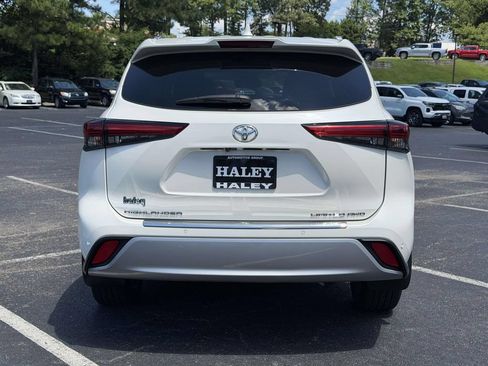 Used 2021 Toyota Highlander Limited AWD/4WD image 21