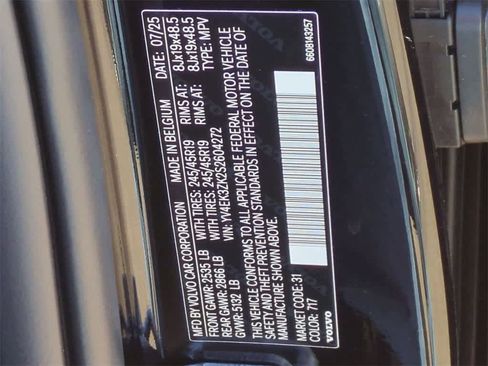 New 2025 Volvo EX30 Plus w/ Protection Package Premier image 33