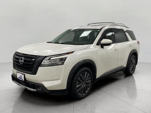 Used 2022 Nissan Pathfinder SL w/ SL Premium Package AWD/4WD image 10