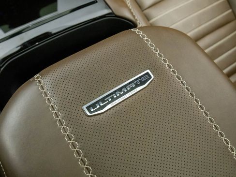 Used 2025 GMC Yukon Denali Ultimate image 30