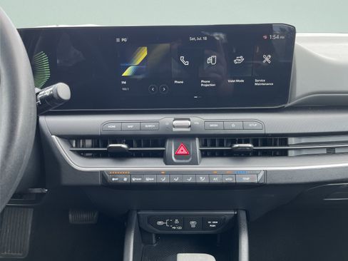 Used 2025 Kia K4 FWD image 28