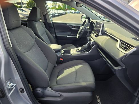 Used 2025 Toyota RAV4 XLE w/ Convenience Package AWD/4WD image 26