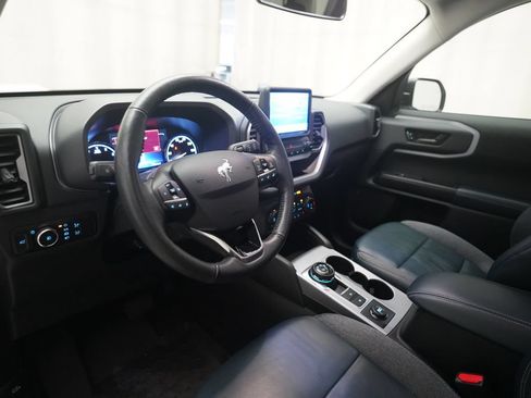 Used 2023 Ford Bronco Sport Outer Banks AWD/4WD image 8