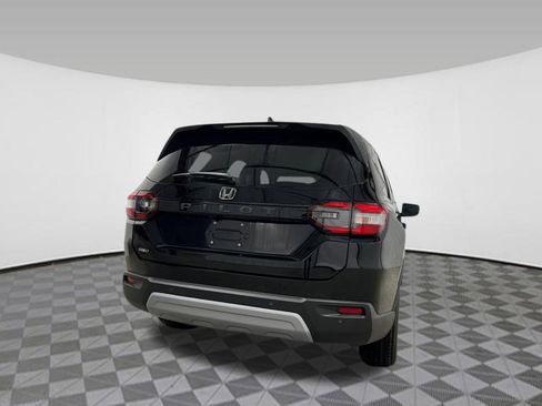 New 2025 Honda Pilot EX-L image 4