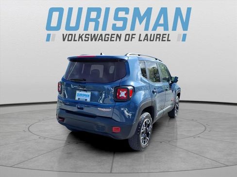 Used 2023 Jeep Renegade Trailhawk image 3