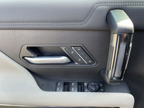 New 2026 GMC Hummer EV SUV image 57