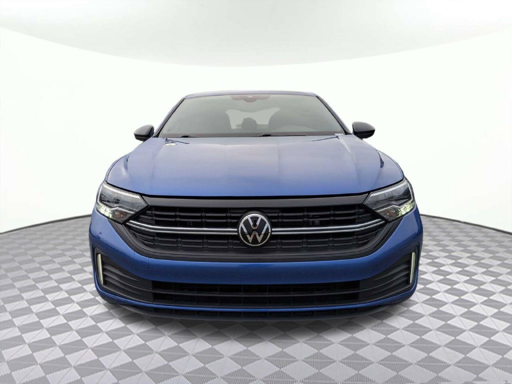 Used 2024 Volkswagen Jetta Sport FWD image 8