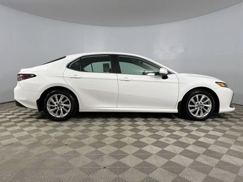 Used 2023 Toyota Camry LE image 8