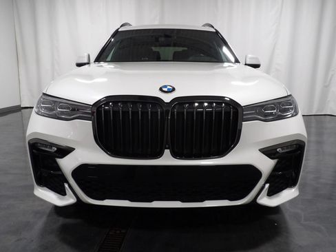 Used 2021 BMW X7 xDrive40i w/ M Sport Package AWD/4WD image 4