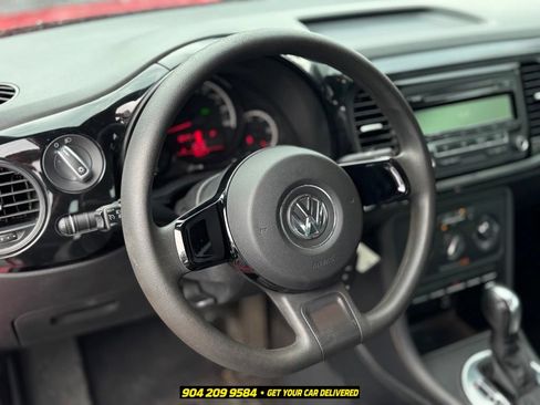 Used 2015 Volkswagen Beetle 1.8T FWD image 11