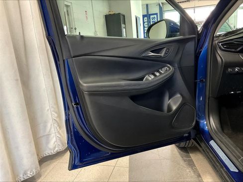 Used 2023 Buick Encore GX Select w/ Safety Package II image 9