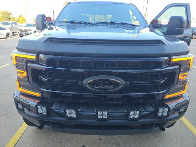 Used 2022 Ford F250 Lariat w/ Tremor Off-Road Package AWD/4WD image 12