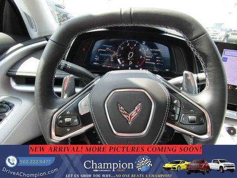 Used 2023 Chevrolet Corvette Stingray Premium Conv w/ Z51 Performance Package RWD image 11