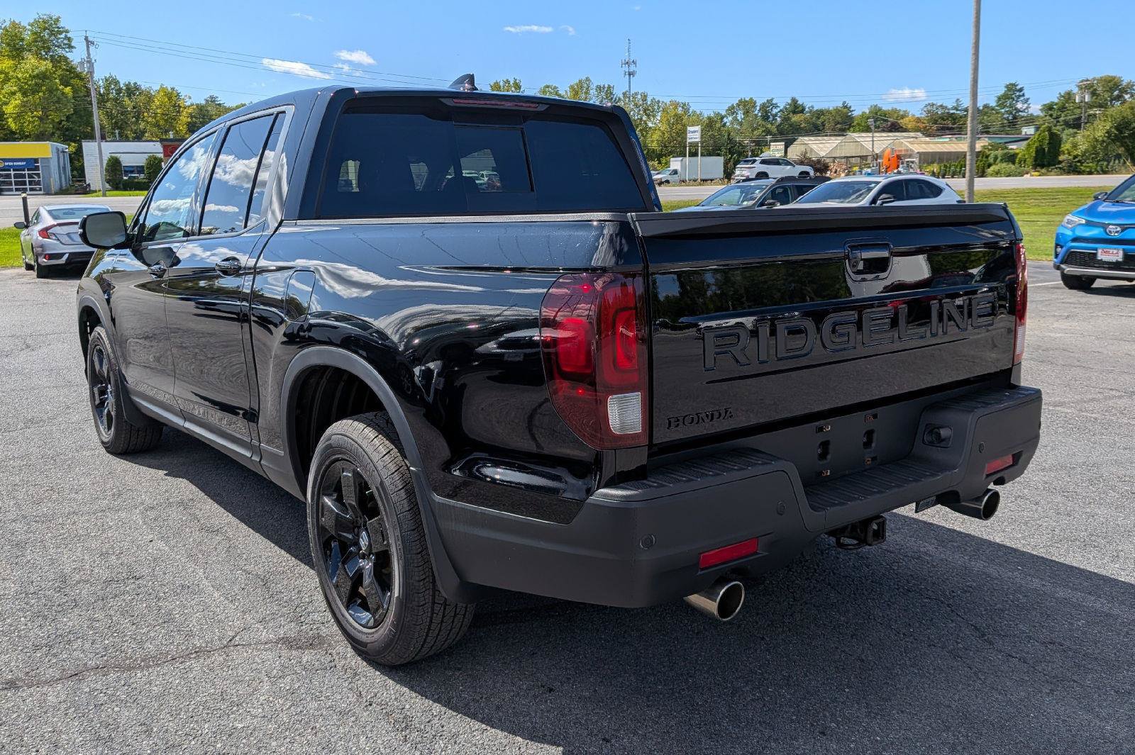 Used 2024 Honda Ridgeline Black Edition image 8
