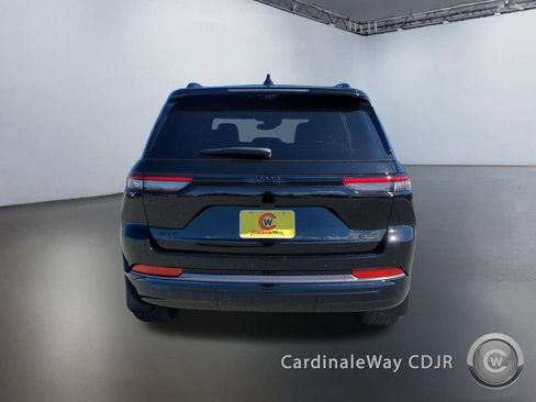 New 2026 Jeep Grand Cherokee Summit w/ Obsidian Package image 4