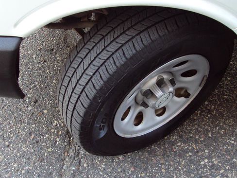 Used 2014 Chevrolet Express 1500 AWD image 33