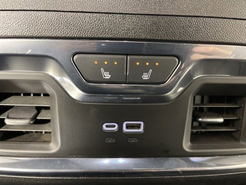 Used 2024 Chevrolet Silverado 2500 High Country w/ High Country Premium Package image 41