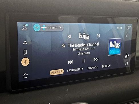 Certified 2022 Land Rover Defender 110 image 18