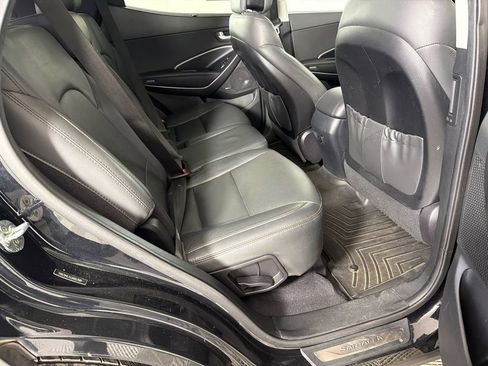 Used 2018 Hyundai Santa Fe Sport FWD image 17