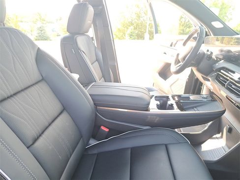 New 2026 Buick Enclave Avenir w/ Super Cruise Package image 10