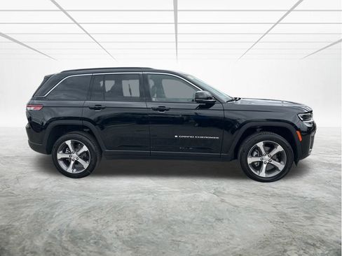 New 2026 Jeep Grand Cherokee Limited image 3