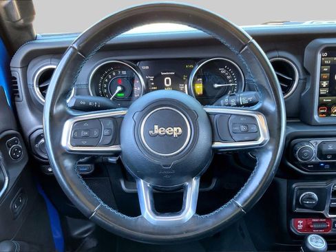 Used 2022 Jeep Wrangler Unlimited Rubicon 4xe AWD/4WD image 6