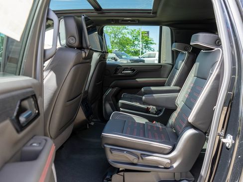 New 2026 GMC Yukon XL AT4 Ultimate AWD/4WD image 14