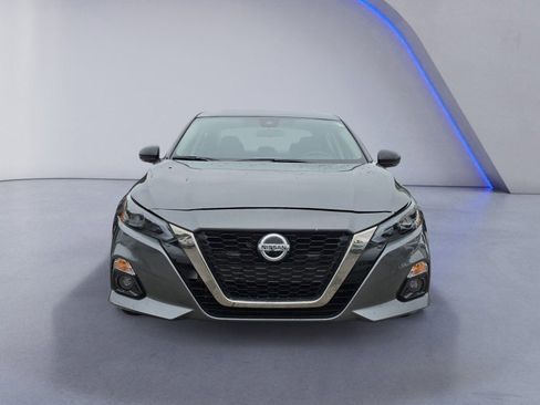 Used 2022 Nissan Altima 2.5 SR w/ Midnight Edition Package AWD/4WD image 8