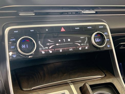 Used 2024 Genesis GV80 3.5T w/ Advanced Package image 16