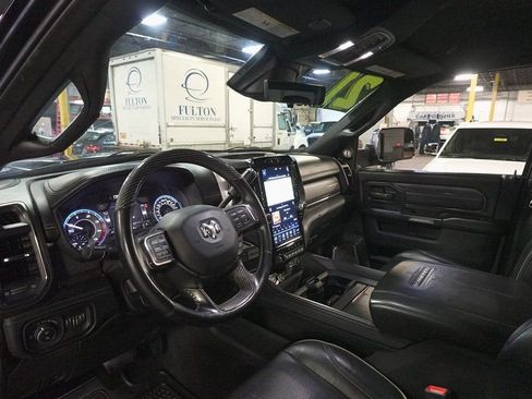 Used 2021 RAM 2500 Limited image 13