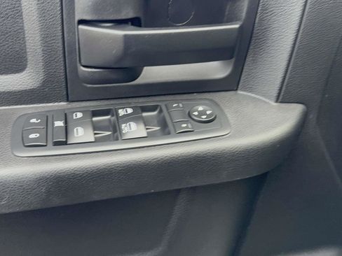 Used 2017 RAM 1500 Express image 23