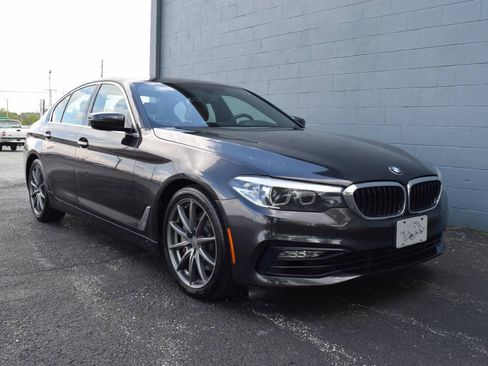 Used 2017 BMW 530i xDrive AWD/4WD image 13